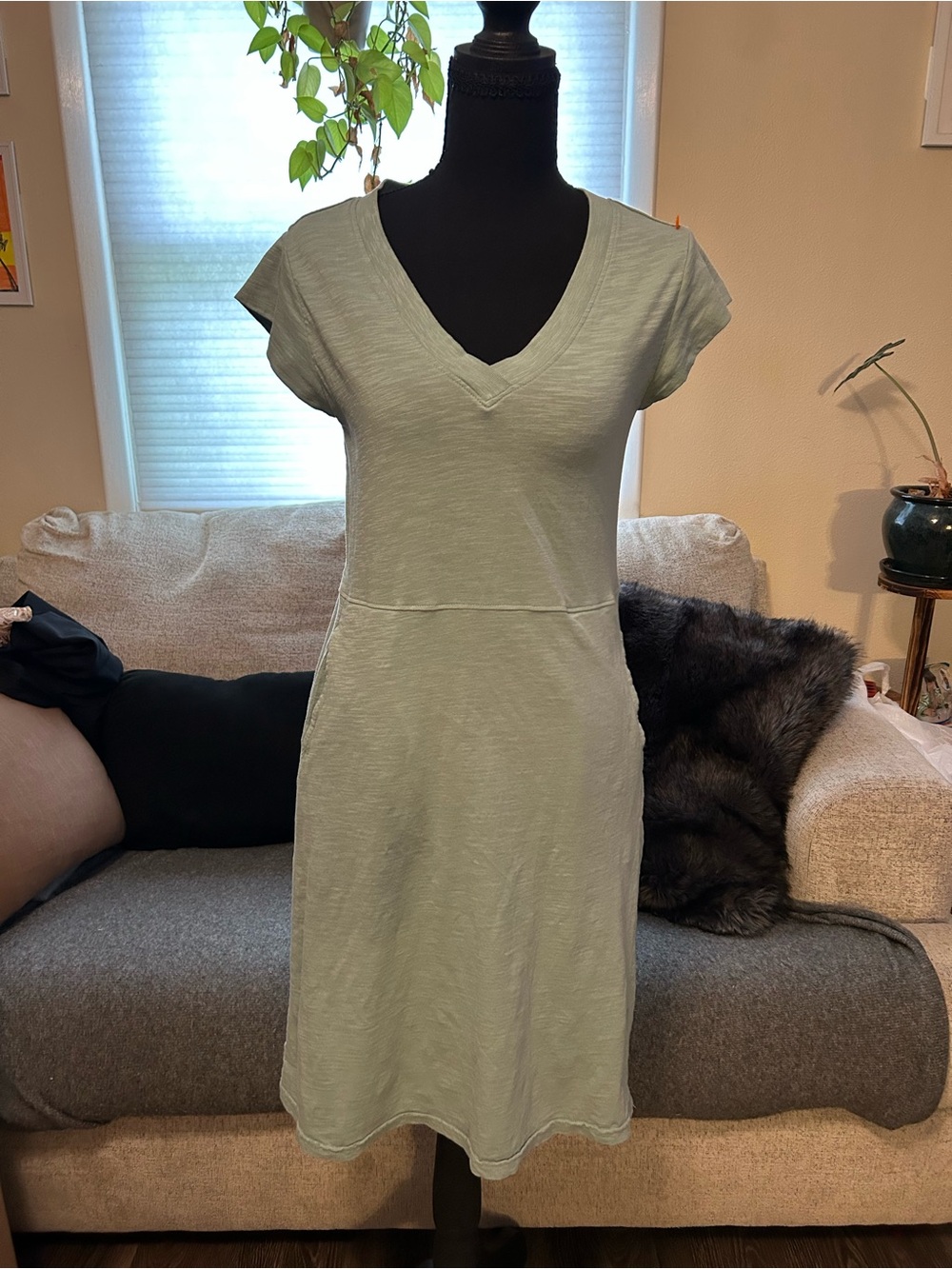 Pact Organic Cotton Relaxed Slub V Neck Shortsleeve Market Sage Dress Size XS